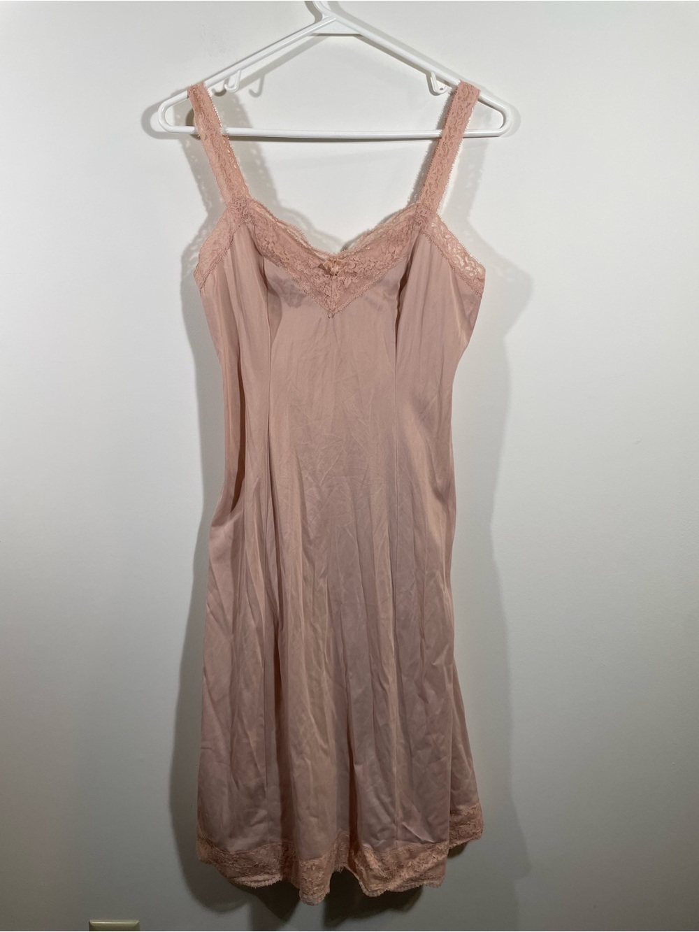 Vintage Olga nylon full slip lace straps S